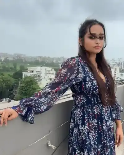 Sandila Escorts